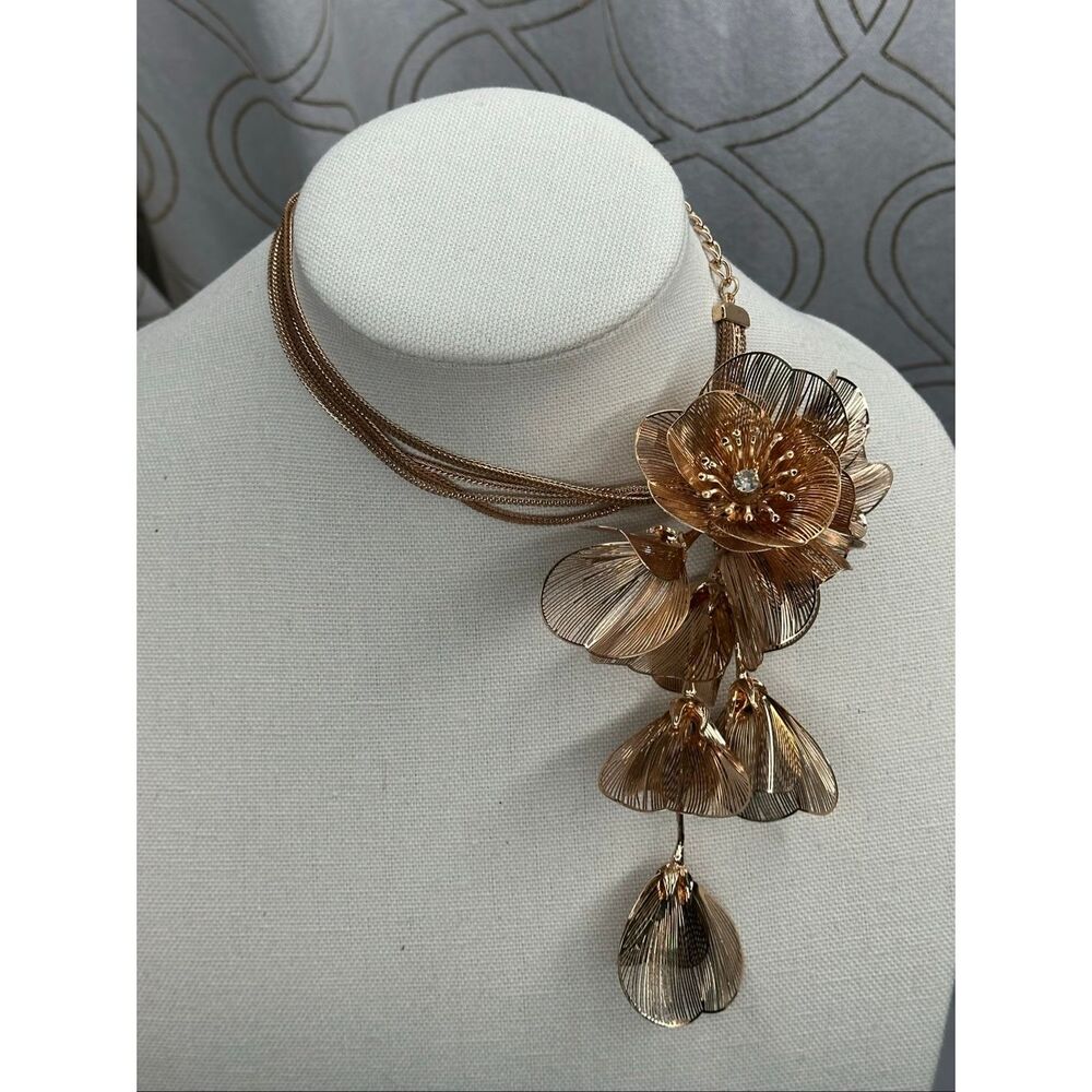 Rose Gold Flower Statement Choker Necklace Large Floral Drop Lightweight